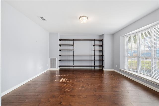 Foto del edificio - 726 Laramie Dr