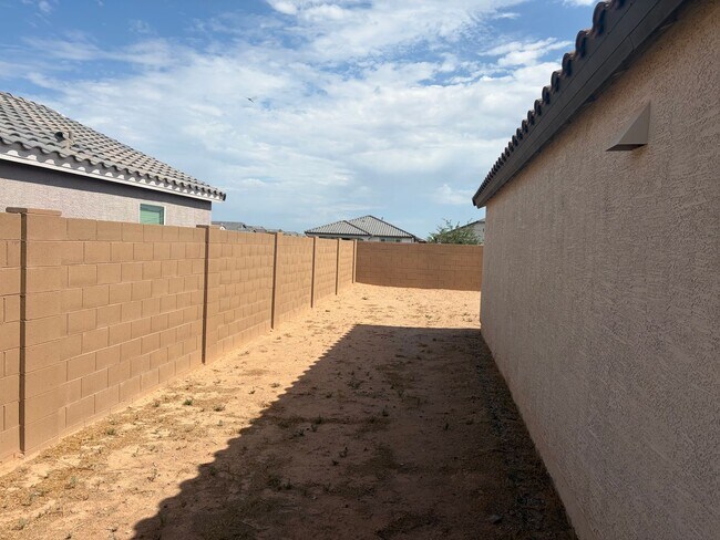 Foto del edificio - 36590 W Mondragone Ln