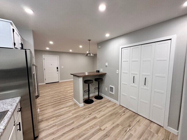 Foto del edificio - 326 E Livingston St