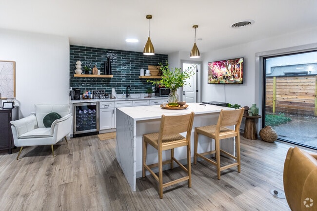 Leasing Center - The Garden District Apartments