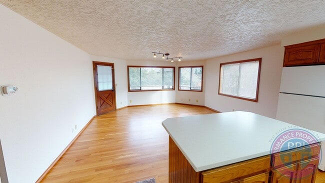 Foto del edificio - Summerlake Park - Prime Tigard Location, S...