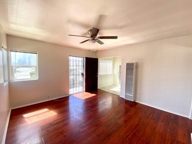 Foto del edificio - 4261 43rd St