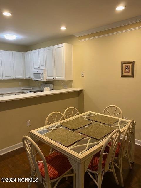 Building Photo - 395 S Crow Creek Dr