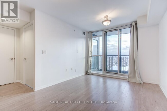 Building Photo - 800-1800 Lawrence Ave W