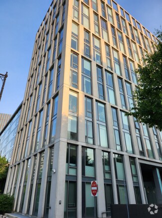 Building Photo - 2 Earhart St