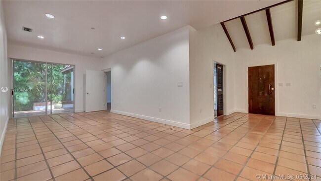 Building Photo - 1763 Espanola Dr