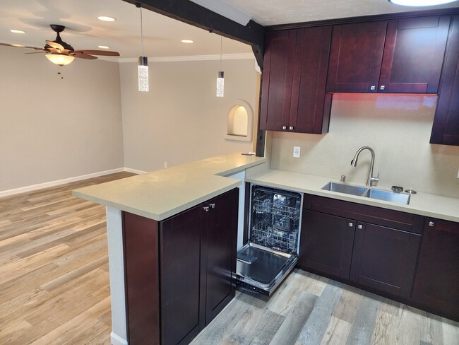 Foto del edificio - 3778 Keating St