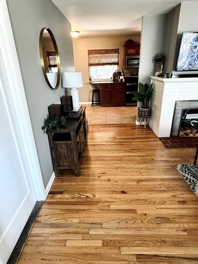 Foto del edificio - 217 Eastwood Dr