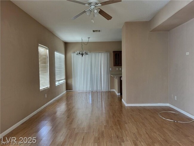 Foto del edificio - 7951 Sky Birch Ct