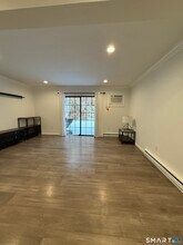 Building Photo - 111 Aspetuck Vlg