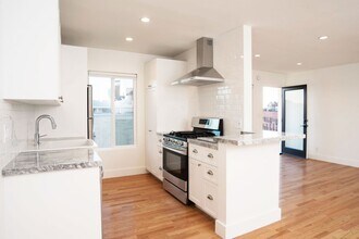 Building Photo - 1167 Bellevue Ave