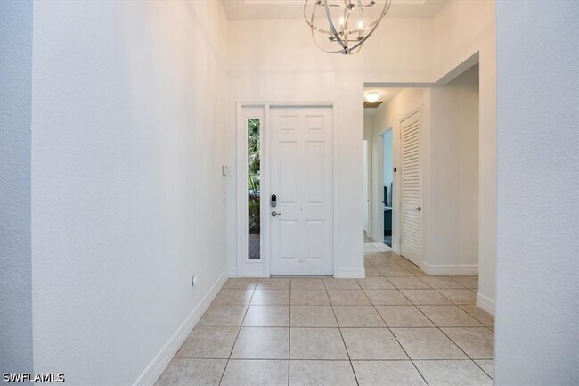Building Photo - 13553 Coronado Dr