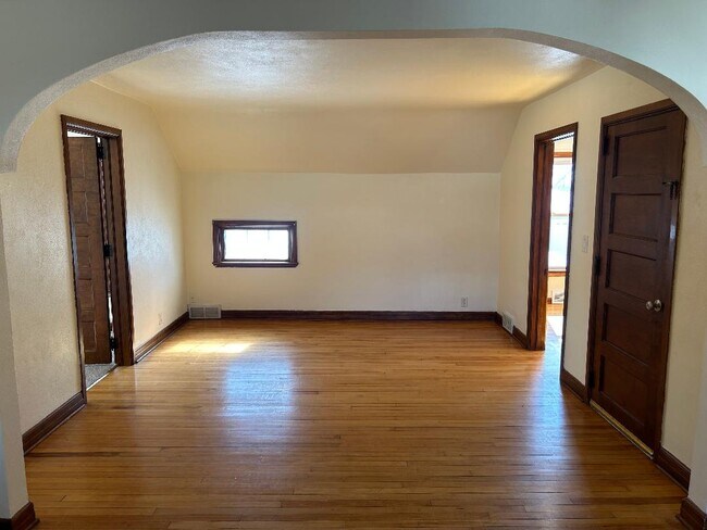 Sala de estar - 300 Radtke St