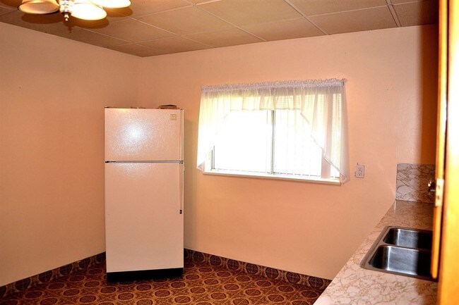 Building Photo - 2952 S 4700 W