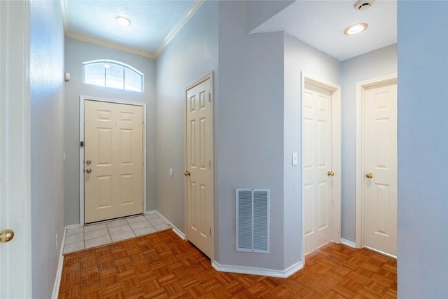 Foto del edificio - 3009 Ridge Hollow Dr