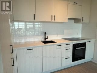Building Photo - 5 Quarrington Ln
