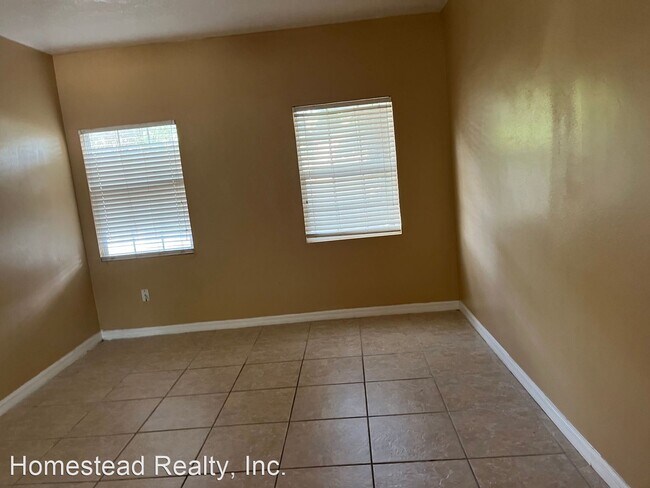 Building Photo - 4 br, 2 bath House - 1206 S. Dewey St.