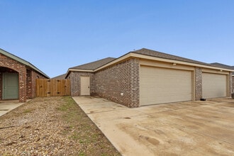 Building Photo - 5708 Kemper St