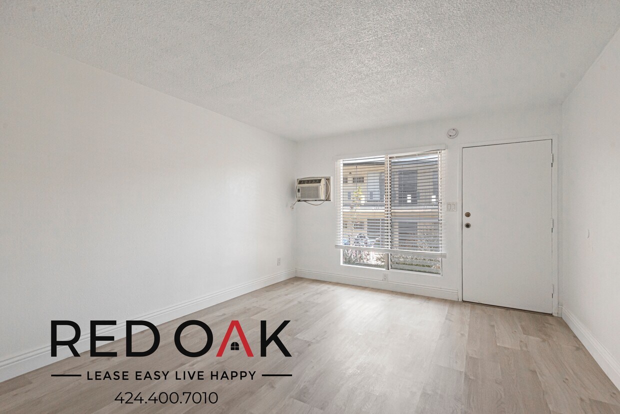 Foto principal - 2351 Warwick Ave