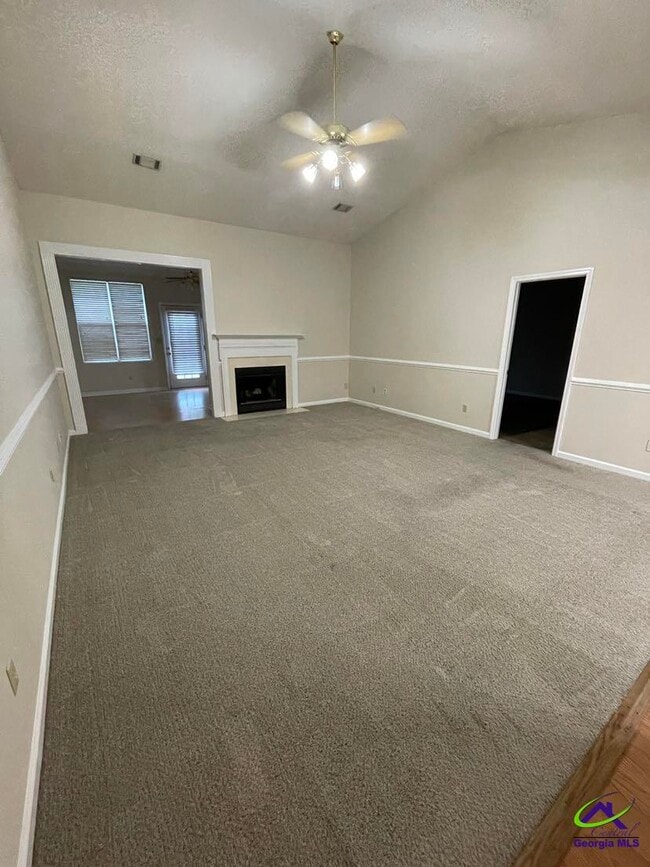 Building Photo - 121 Bayside Cir