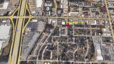 Building Photo - 2030 Plantation Dr