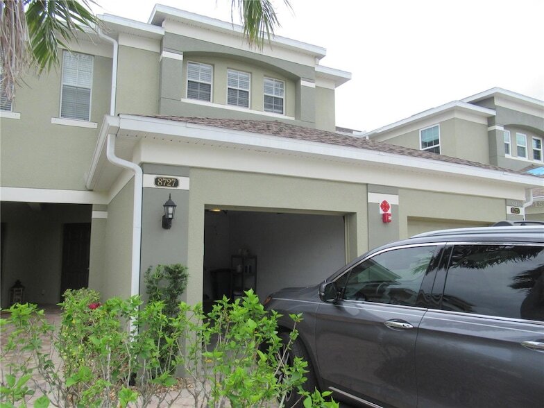 Foto principal - 8727 Karpeal Dr
