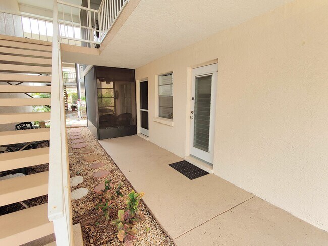Foto del edificio - 509 W Venice Ave