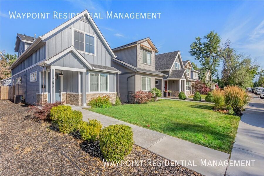 Foto principal - 2073 S Shoshone St