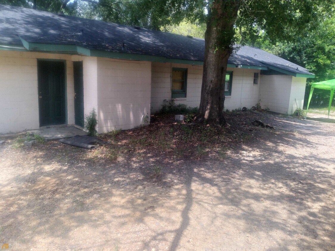 Building Photo - 1111 Sunnydale Dr