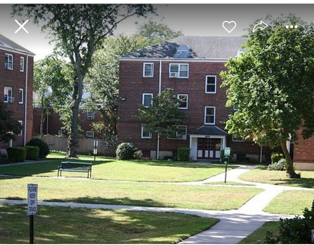 1500 W Terrace Cir Teaneck Nj 07666 Apartments Teaneck Nj Apartments Com