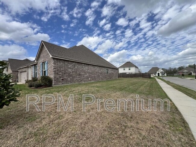 Building Photo - 2123 Westfield Ave