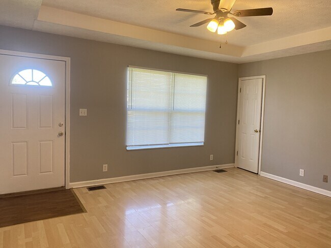 Foto del edificio - 3431 Sandpiper Dr