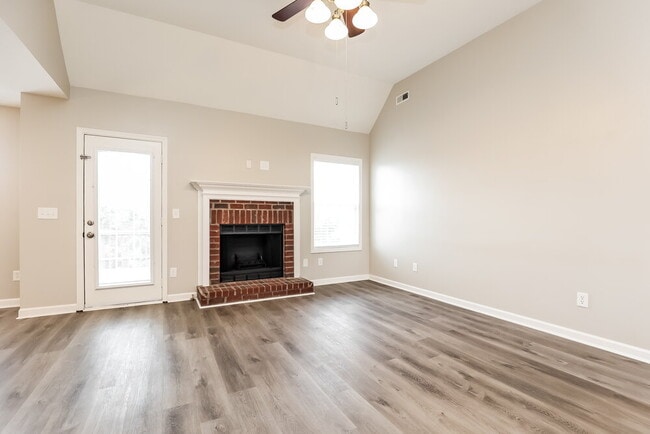 Building Photo - 2945 Hearthside Dr