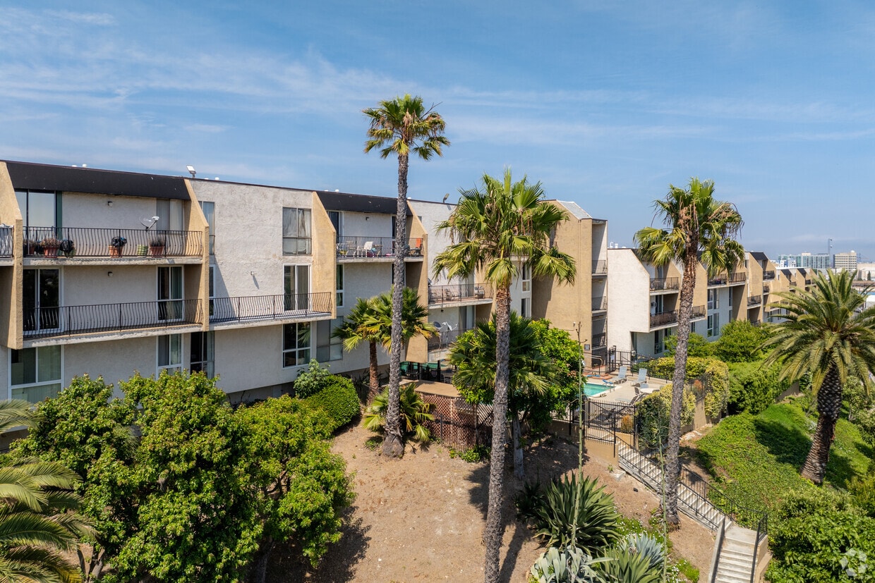 Primary Photo - Bayside Terrace 55 Senior Apartments