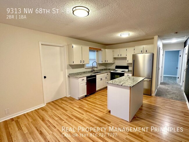 Building Photo - Completely Renovated 2 Bedroom 1 Bath Home!!