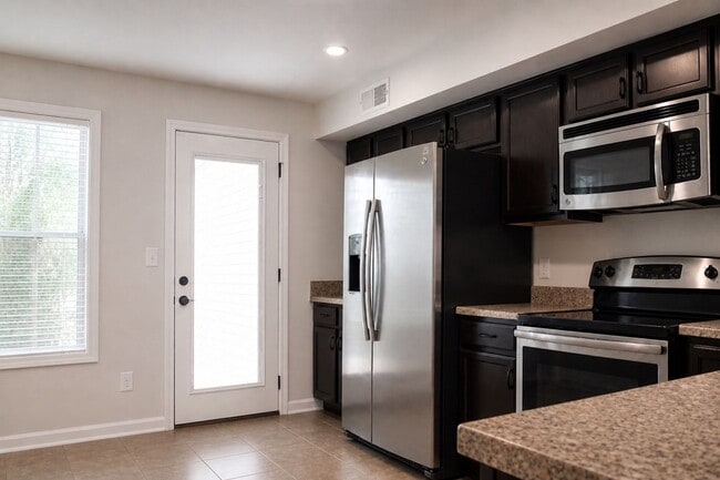 Building Photo - Sonoma Ridge Luxury Apartments
