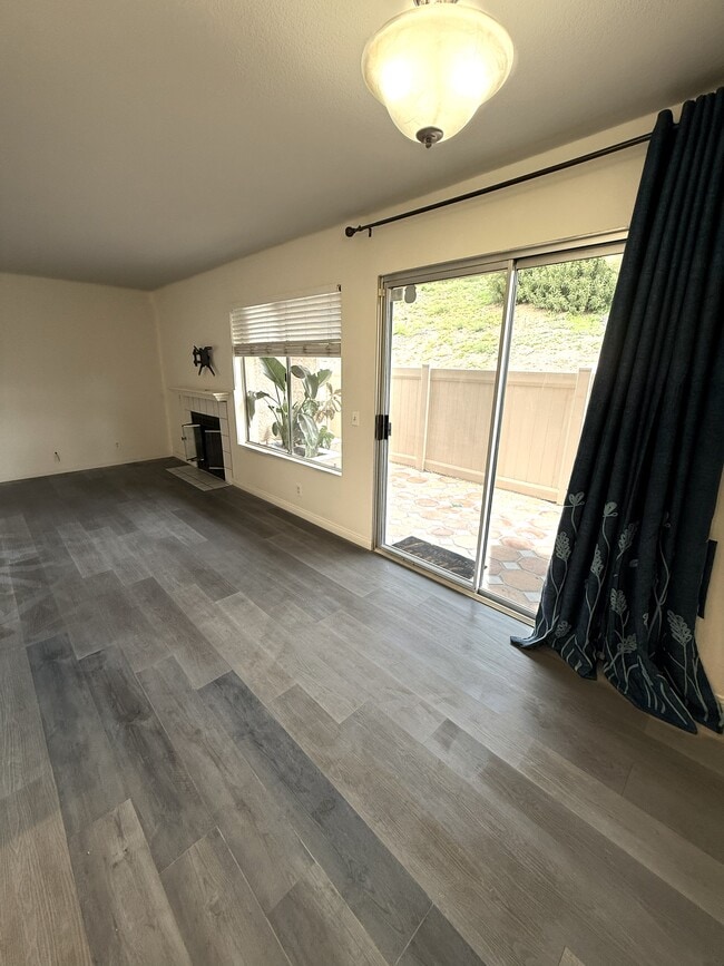 Building Photo - 11586 Fury Ln