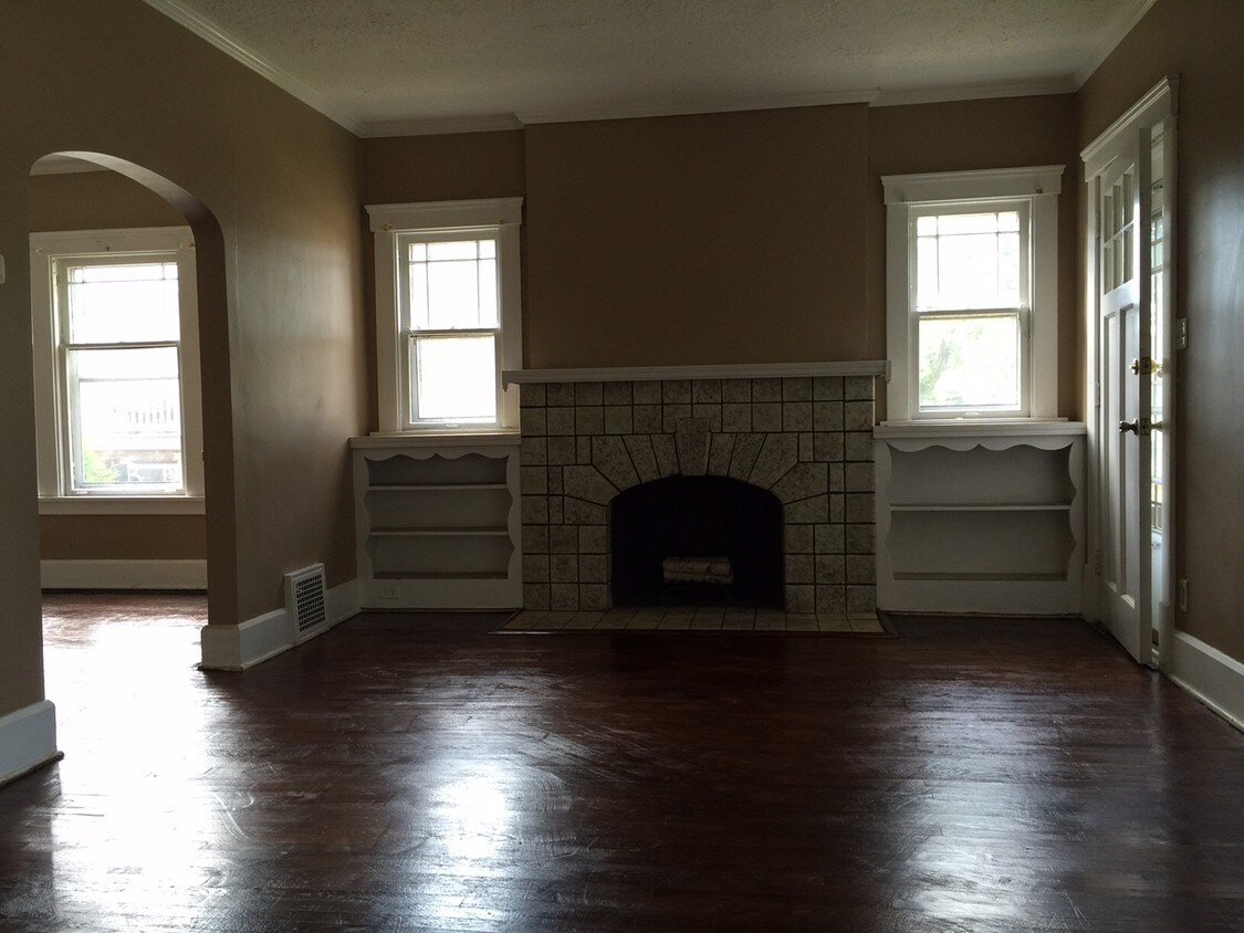 Foto principal - 4840 Cleveland Ave NW