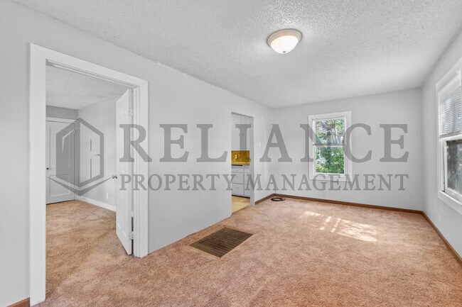 Building Photo - 217 S Kansas St