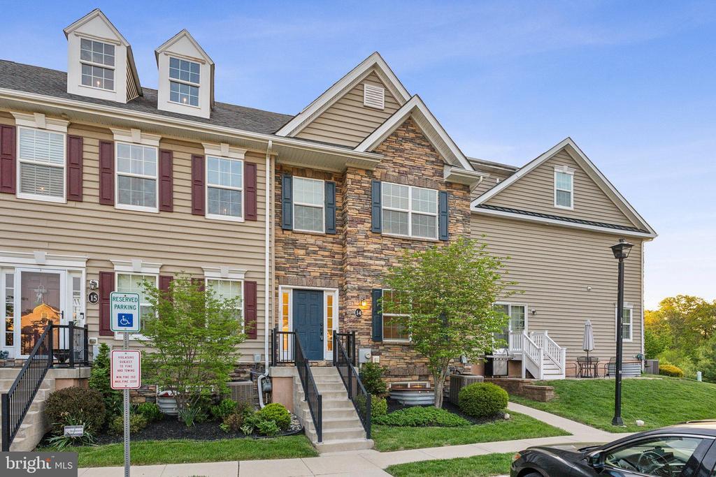 Foto principal - 3910 Cephas Child Rd