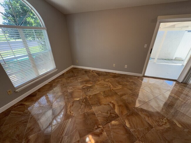 Foto del edificio - 502 San Gabriel Ct