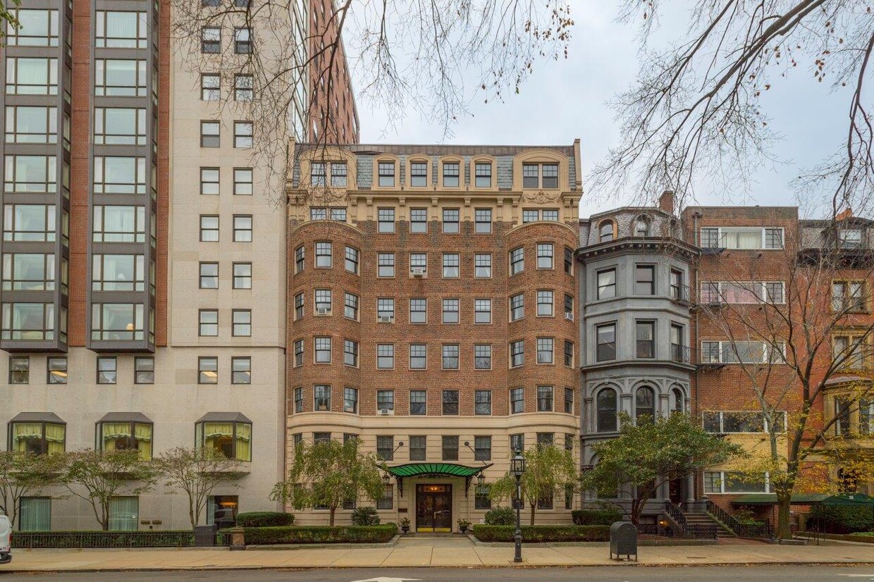 Primary Photo - 15 Commonwealth Ave