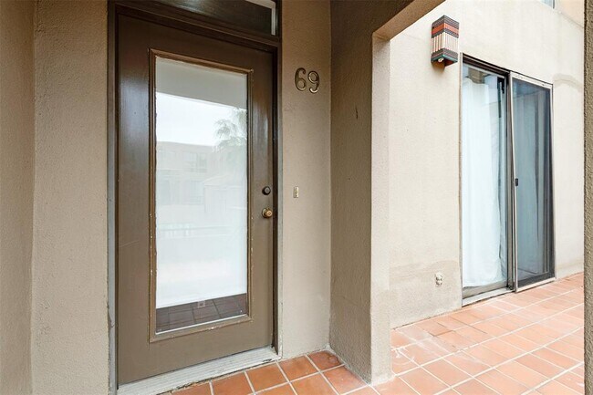 Foto del edificio - 1707 Spyglass Dr