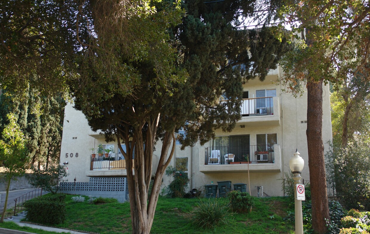 Foto del edificio - 508 E Cypress St