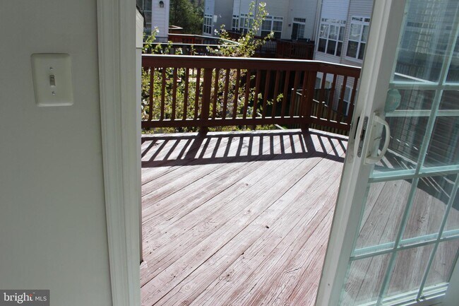 Foto del edificio - 7337 Oldham Leeds Way