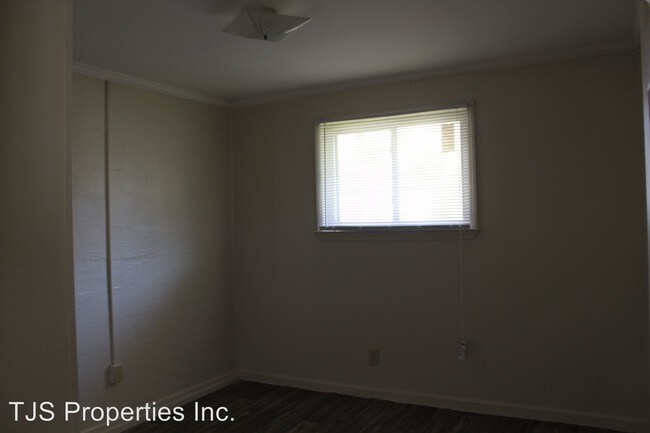 Building Photo - 1109 I St