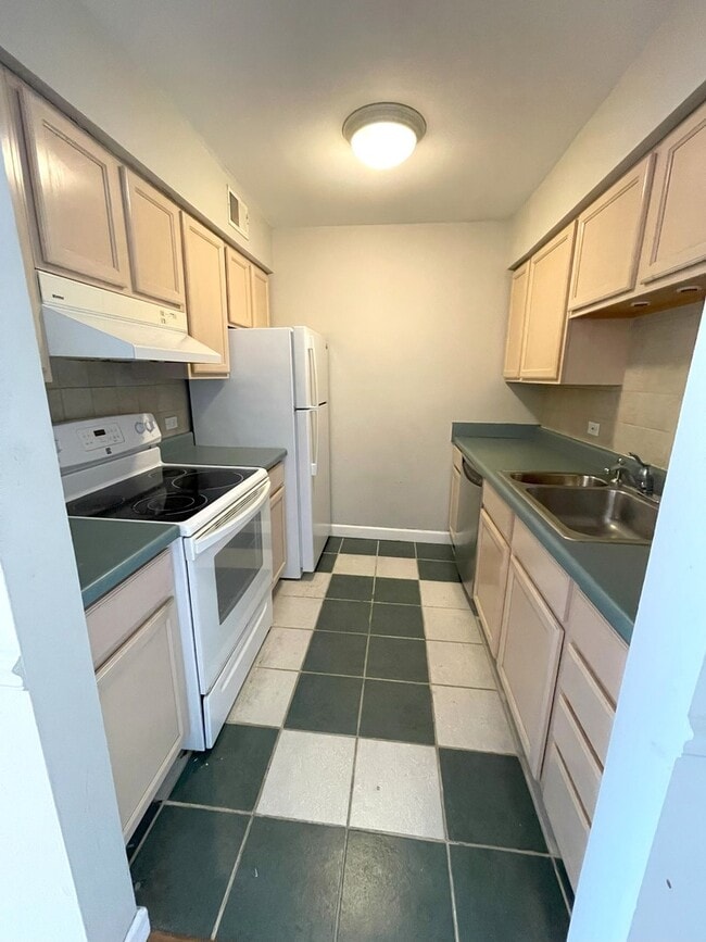 Foto del edificio - 6170 Knoll Ln Ct