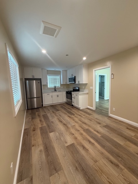 Building Photo - 10107 Laurel Canyon Blvd