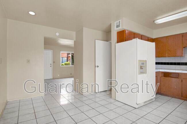 Building Photo - 4312 Lynnann