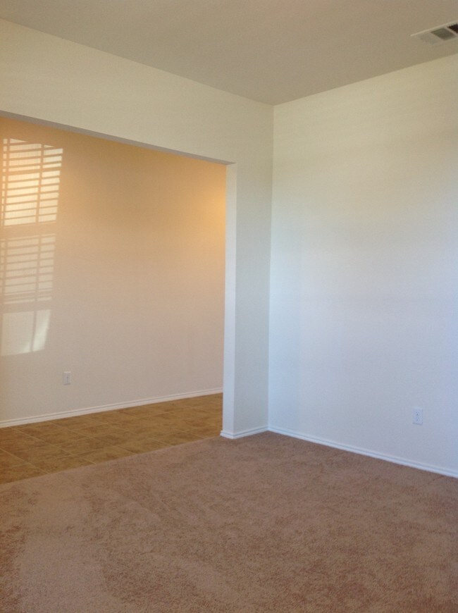 Building Photo - 5304 Capricorn Loop
